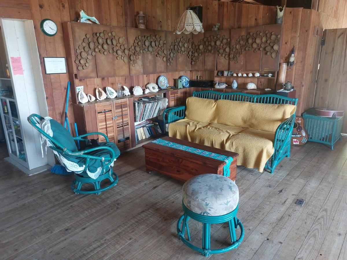 Guanaja Backpackers Hostel ภายนอก รูปภาพ